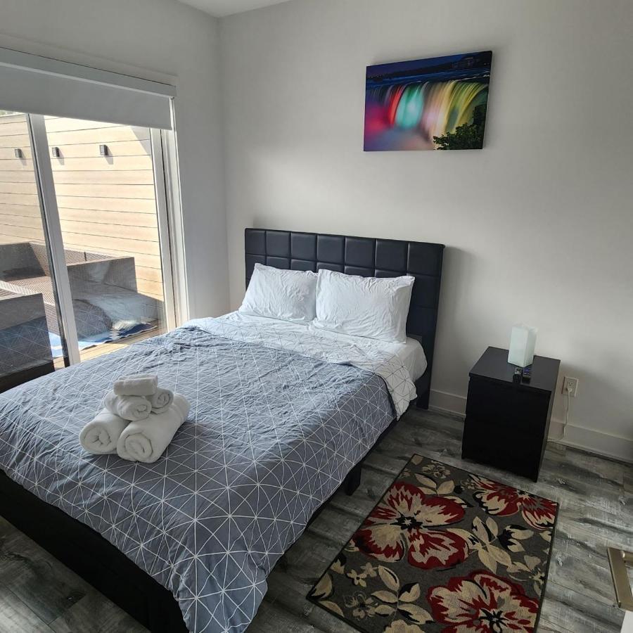 Stylish Townhome Gem With Several Amenities Just Minutes To The Falls ไนแอการาฟอลส์ ภายนอก รูปภาพ